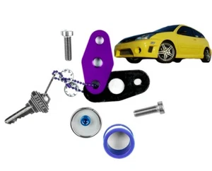 RACING GEAR EXTREME Car Keychain Keyring Key Chain Fob Ford Focus Zetec Tag Fob - Picture 1 of 1