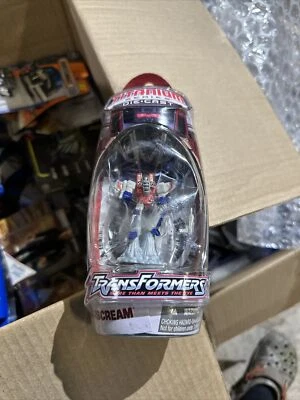2006  STAR WARS. TITANIUM SERIES DIE CAST.TRANSFORMERS STARSCREAM - Image 1 of 4
