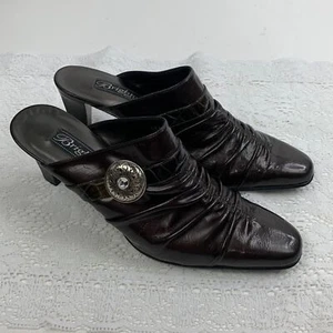Brighton Heeled Sandals Mules Shoes Size 7.5 Brown leather Slip on Silver Logo - Picture 1 of 12