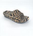 2304 Vionic Womens Indulge Relax Slide Slipper Natural Tiger Size 8 US