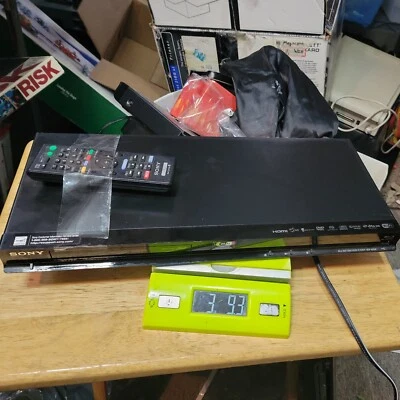 Sony BDP-BX58 3D Reproductor Blu-Ray WiFi Transmisión Control Remoto ¡Funciona! Foto 1 de 4