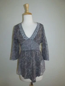 New Gimmicks by BKE Buckle Size M Print Empire 3/4 Sleeve Boho Top - Picture 1 of 12