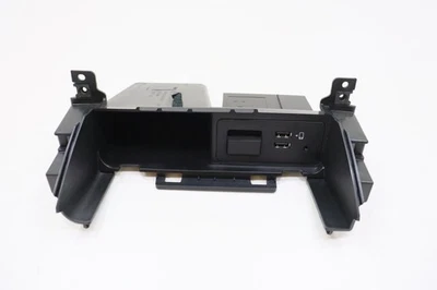 MAZDA MX-5 MIATA 2016-2024 consola central moldura con toma USB OEM N314669U0A Foto 1 de 4