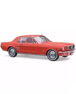 Classic Carlectables 1/18 1966 Pony Mustang Signal Flare Red Diecast Model Car. - Bild 1 von 5