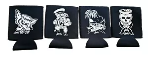 Sailor Jerry 2018 Spiced Ron Black Can Koozies paquete de 4 nuevo en paquete - Imagen 1 de 3