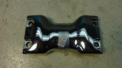 1986 Yamaha Virago XV1100 XV 1100 Y472-1. suporte de garfo dianteiro para para-lama - Imagem 1 de 4