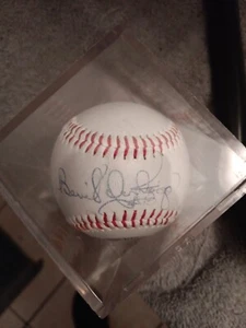Benito Santiago 1987 NL ROY Autographed Baseball with COA - Picture 1 of 5