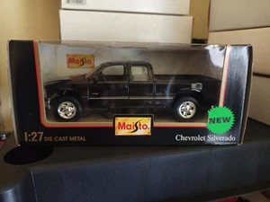 1/27  1999 CHEVROLET SILVERADO BLACK NIB MAISTO - Picture 1 of 7