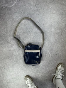 Fred Perry Shoulder Bag Retro Messenger Navy Blue - Picture 1 of 18