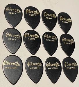 1970's Gibson "Splash"Guitar Picks-Small Black Teardrop MEDIUM & HEAVY Lot of 12 - Picture 1 of 4