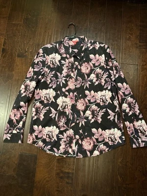 Camisa masculina GUESS manga longa com botões tamanho XXL preta com floral rosa/roxo - Imagem 1 de 4