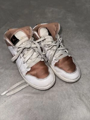 Nike Air Jordan 1 Zapatos Oro Rosa Tenis de Baloncesto 640737-190 Talla 1.5Y Foto 1 de 4