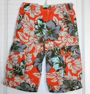 Mini Boden Boys Floral Polynesian Cargo Shorts Size 8 years - Picture 1 of 10