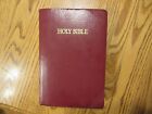 1994 Holy Bible New King James Version Giant Print Maroon color
