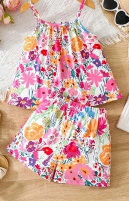 Conjunto Corto Floral en 5-6 Juventud Foto 1 de 3