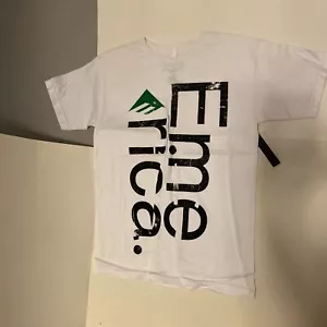 America Vintage White T-Shirt Men’s Small - Picture 1 of 3
