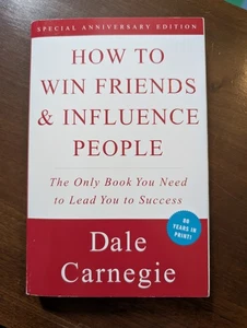 Wie man Freunde gewinnt & Menschen beeinflusst - Taschenbuch von Dale Carnegie - SEHR GUT - Bild 1 von 3
