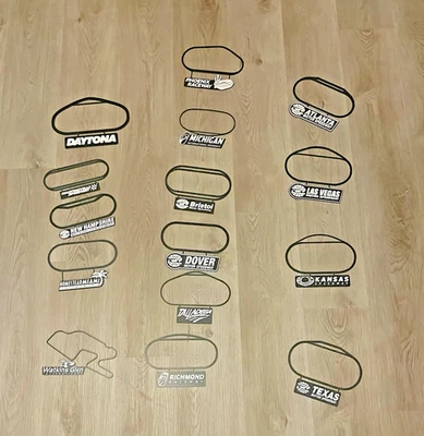 Colección de contornos de pista NASCAR impresos en 3D - Denny Hamlin juego de ganar carrera Foto 1 de 4