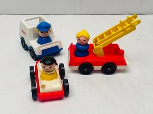 Vintage Fisher Price Little People Fahrzeuge Figuren Set - Post & Feuerwehrauto BIN 32 - Bild 1 von 14