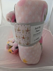 58" x 1.5 yard Lux Anti-pill Fleece Precut Unicorns Flowers DIY Blanket Craft  - Picture 1 of 4