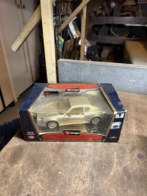 Burago Maserati 3200 GT 1998 1/18 Colección Especial Modelo Coche de Juguete con Caja Italia Foto 1 de 4