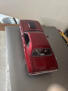 maisto pro rodz 1/24 1970 CHALLENGER R/T DAIMIEr Chrysler 2005 - Picture 1 of 10