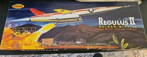 1958 ~ Aurora ~ REGULUS II Guided Missile ~ With Mobile Launcher ~ Pre-owned - Picture 1 of 18