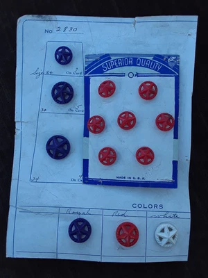 VTG Bright Red, White, Blue STAR BUTTON "SAMPLE CARD" Plastic  Size #24,#30,#34 - Image 1 of 4