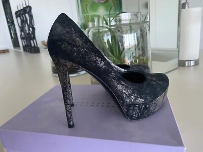 Bomba plataforma cuero negro/plateado lavanda Vera Wang tamaño: 8 venta al por menor $395 Foto 1 de 4