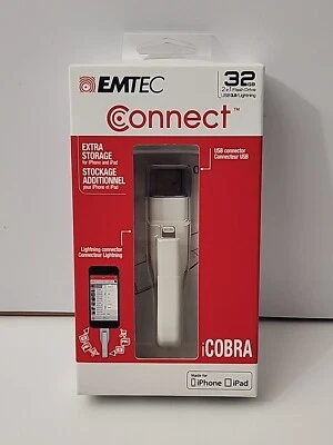 Emtec Connect USB3.0/Lightning iCobra 2 In 1 Flash Drive 32 GB for iPhone & iPad - Image 1 of 4