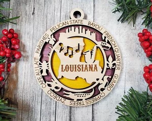 Louisiana State Christmas Ornament Wooden Keepsake - Picture 1 of 3