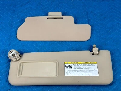 Parasoles primarios y secundarios lado del conductor marfil 2008-2011 OEM Lexus LX570 Foto 1 de 4