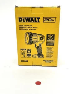 DeWALT DCL043 Job site LED Spotlight 10252210-3,10253310-3 - Picture 1 of 6