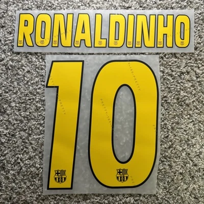 2004 2005 2006 Barcelona Ronaldinho Player size Nameset Name Number Print  - Image 1 of 2
