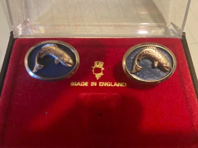Винтажные запонки из британской форели, оригинал. коробка сделано в Англии 3/4 "-синий поле - Изображение 1 из 3