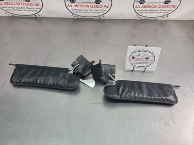 1997-93 Ford Mustang кабриолет Foxbody передний солнцезащитный козырек пара, черный с зеркалами - Изображение 1 из 4