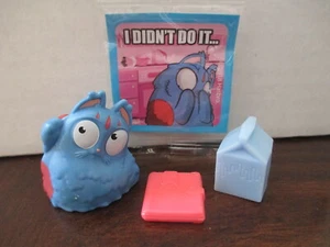 Lost Kitties Chippy Blue Milk Carton Red Book Series 2 Cat Figure - Picture 1 of 1