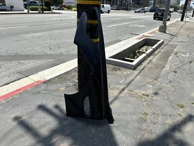 Guardabarros izquierdo Aston Martin Vanquish 2012 2013 2014 2015 2016 2017 2018 Foto 1 de 4