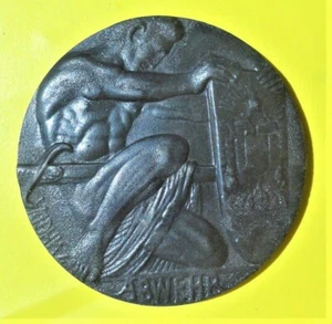 AUSTRIA medal 1915  A!WW Kriegshilfsbüro des Kriegsfürsorgeamt Ø 45,1 mm 30,9gr - Picture 1 of 5