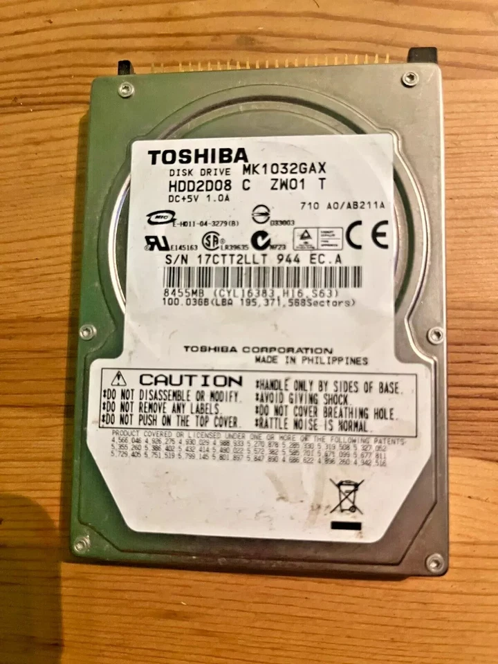 Toshiba MK1032GAX 100GB Internal 5400 RPM 2.5" laptop IDE HDD - Image 1 of 2