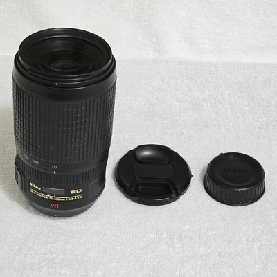 Nikon AF-S VR Zoom-Nikkor 70-300mm F/4.5-5.6G IF-ED Lens w/ Caps - Image 1 of 4
