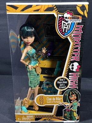 MONSTER HIGH  2013 Cleo de Nile Daughter of the Mummy - Image 1 of 4