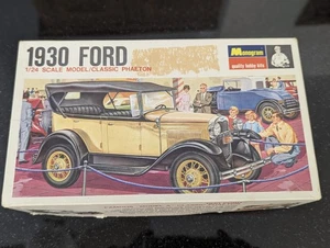 Monogram PC116 1930 Ford Model A Phaeton 1/24 scale model kit, 1967  - Picture 1 of 12