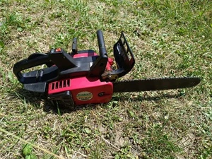 Einhell Motorsäge mit Kettenbremse - Bild 1 von 5