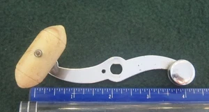 Vintage Penn Creme Bakelit Rollengriff #24-155: 66/112/113/49 - gebrauchter Zustand! x2 - Bild 1 von 4