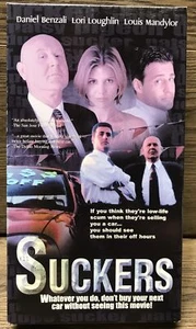 SUCKERS (VHS 2001) Daniel Benz Ali, Louis Mandylor, Lori Laughlin CAR SALESMEN - Foto 1 di 4