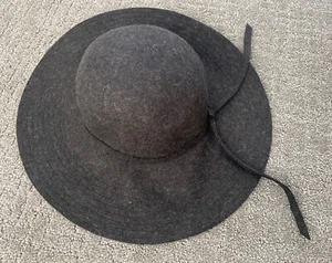Vintage Hat Collection Eighteen 100% Wool Dark Gray New NWT Macy's OS One Size - Picture 1 of 10