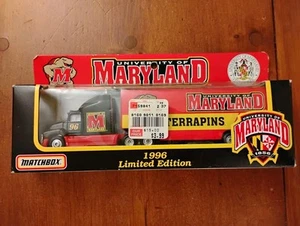 Vintage University Of Maryland Terrapins 1996 Edizione Limitata Matchbox... - Foto 1 di 5