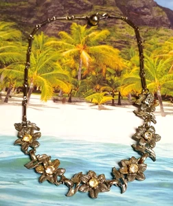 Collana vintage a maglie a forma di fiore Coro con centri strass trasparenti - Foto 1 di 9