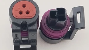 5 PCS P/N 12065287 3-contact connector DELPHI Metri-Pack 150 series P2S - Picture 1 of 7